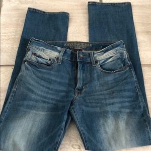 Men’s American Eagle Jeans.  Size 30x34, EUC